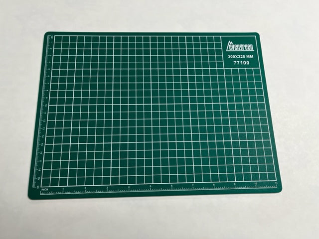 Evergreen Scale Models 77100 11" x 8" Cutting Mat