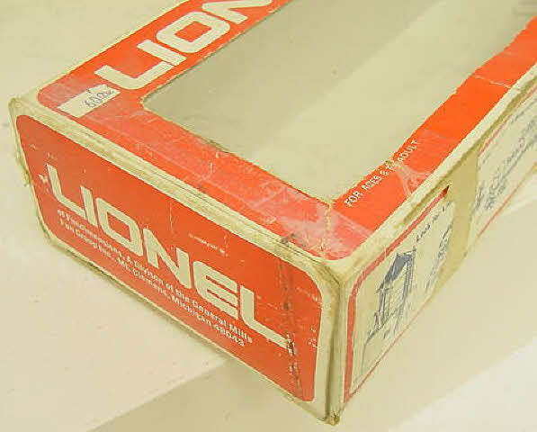Lionel 6-9149 O Gauge CP Rail Flatcar with Piggyback Vans NIB