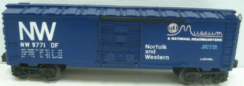 Lionel 6-9771 O Norfolk and Western Boxcar (TCA Version 1977)