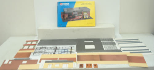 Corgi 31803 Card Board Model Fire Depot EX/Box
