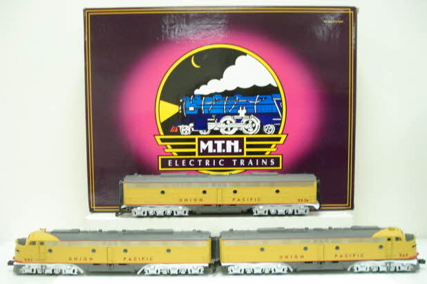 MTH 20-2208-1 O Union Pacific E-8 ABA Diesel Engine Set #951/963B/949 w/PS1 LN/Box
