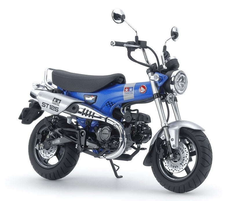 Tamiya 14142 1:12 Limited Edition Honda Dax125 Static Motorcycle Model