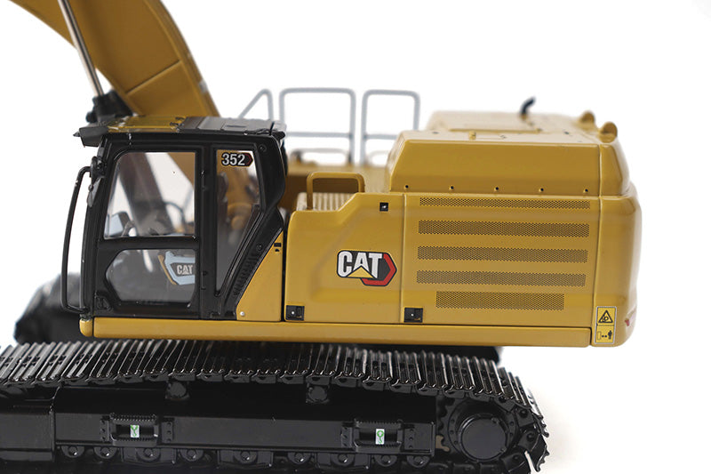 DieCast Masters 85792 1:50 High Line Series CAT 352 Next Generation Excavator