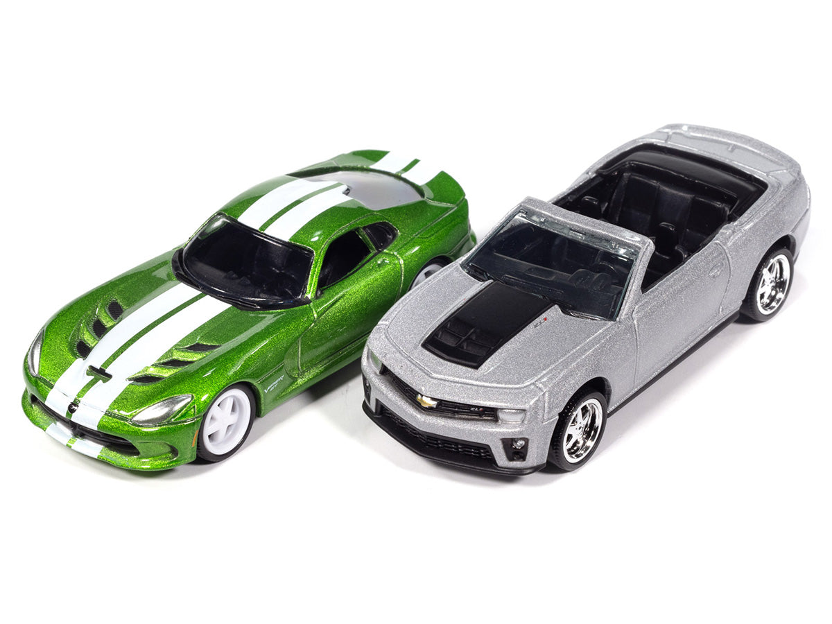 Auto World AW2PK008-B-CASE 1:64 Deluxe 2-Pack 2026 Release 1B (Set of 12)