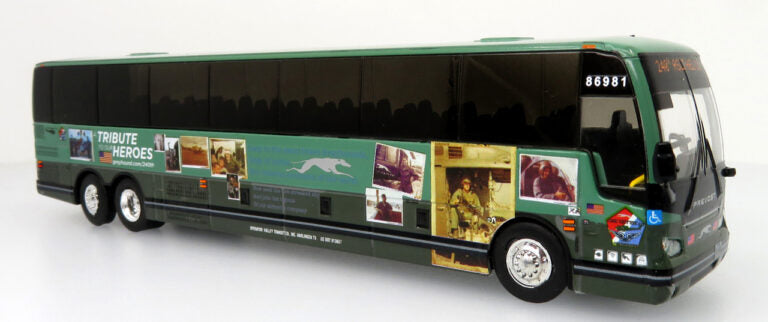 Iconic Replicas 87-0396 HO Greyhound Tribute to Heroes Prevost X3-45 Bus