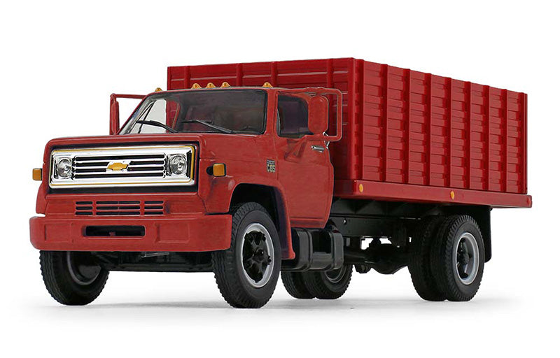 First Gear 10-4253 1:34 1970s Chevrolet C65 Red Grain Truck with Corn Load