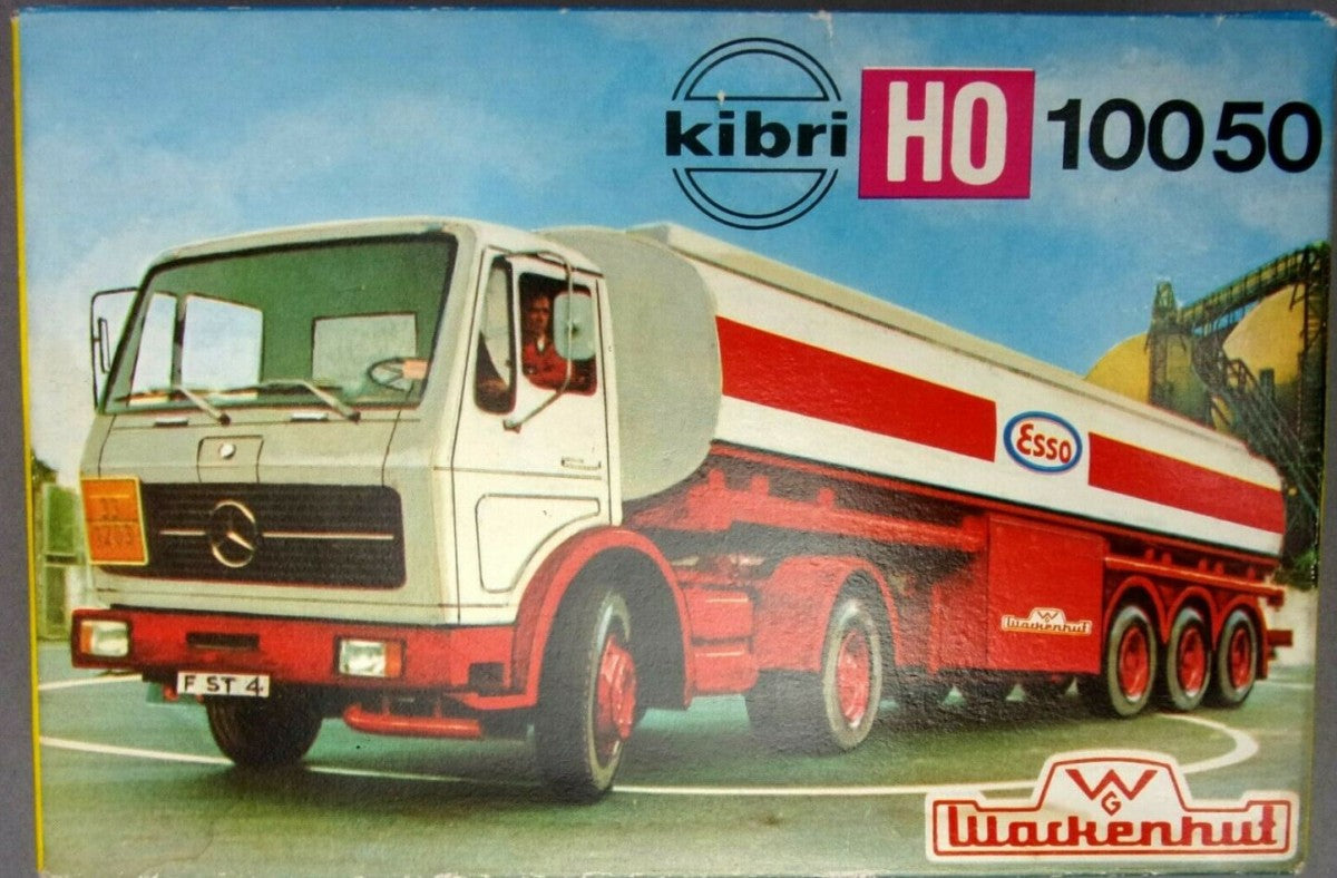 Kibri 10050 HO 'Tanksattelauflieger' Truck & Esso Tanker Trailer Building Kit