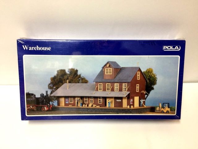Pola 11557 HO Scale Warehouse Building Kit