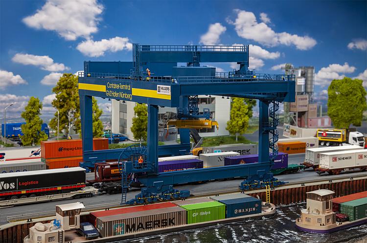 Faller 120291 HO GVZ Hafen Nürnberg Container Bridge Crane Building Kit