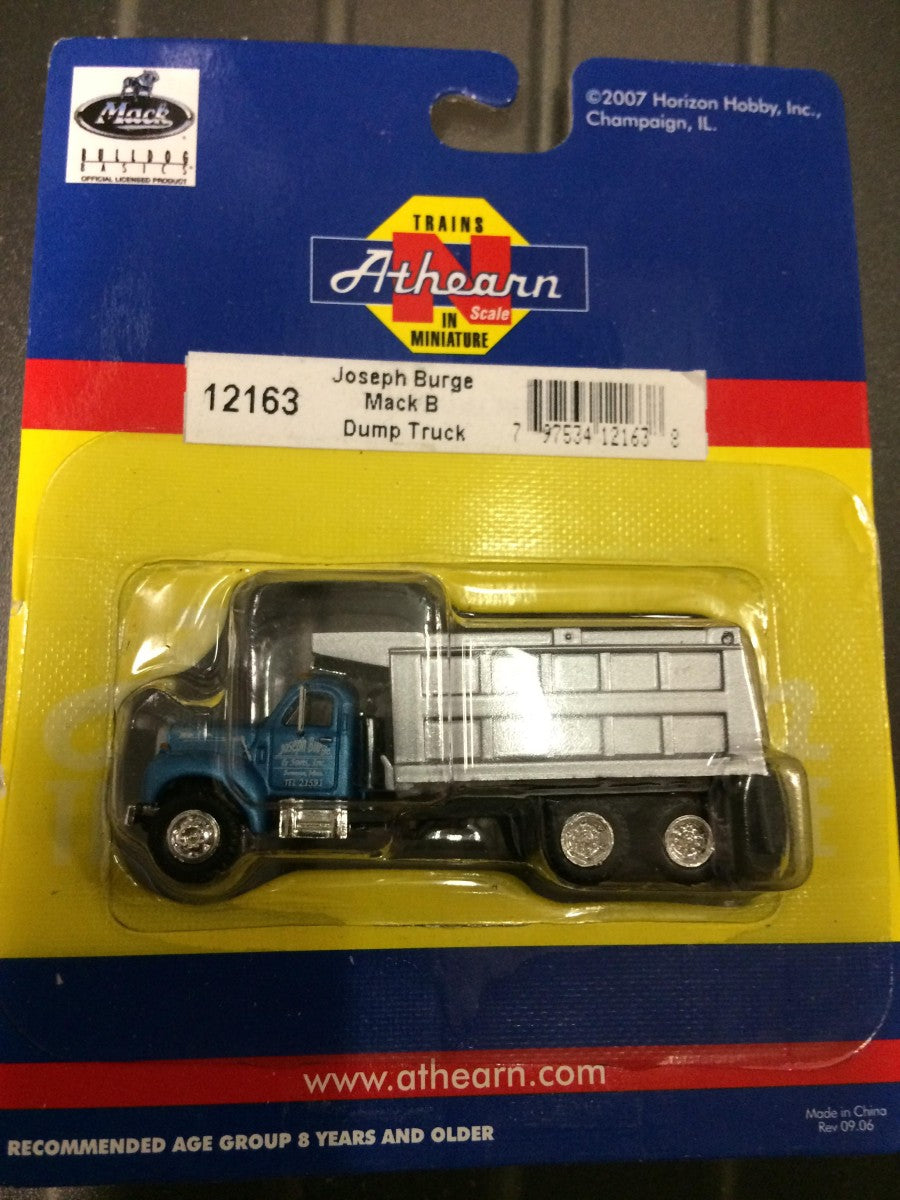 Athearn 12163 N Joseph Burge Mack B Dump Truck