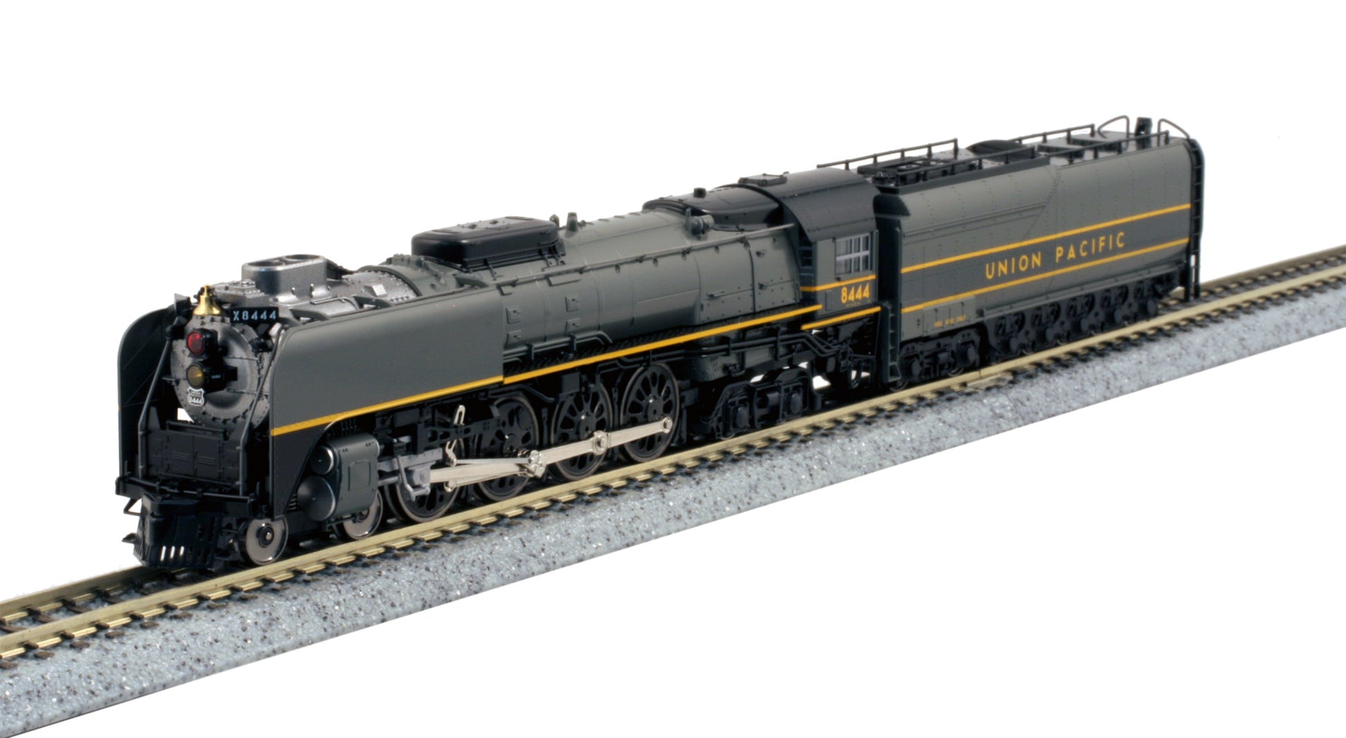Kato 126-0403 N Union Pacific Greyhound FEF-3 4-8-4 Steam Locomotive #8444