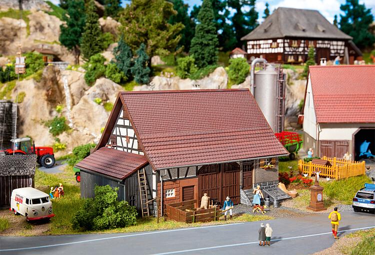 Faller 190160 HO Farmhouse Life Building Kit