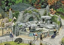 Faller 130562 HO Zoo Enclosure "Penguins" Built up Kit