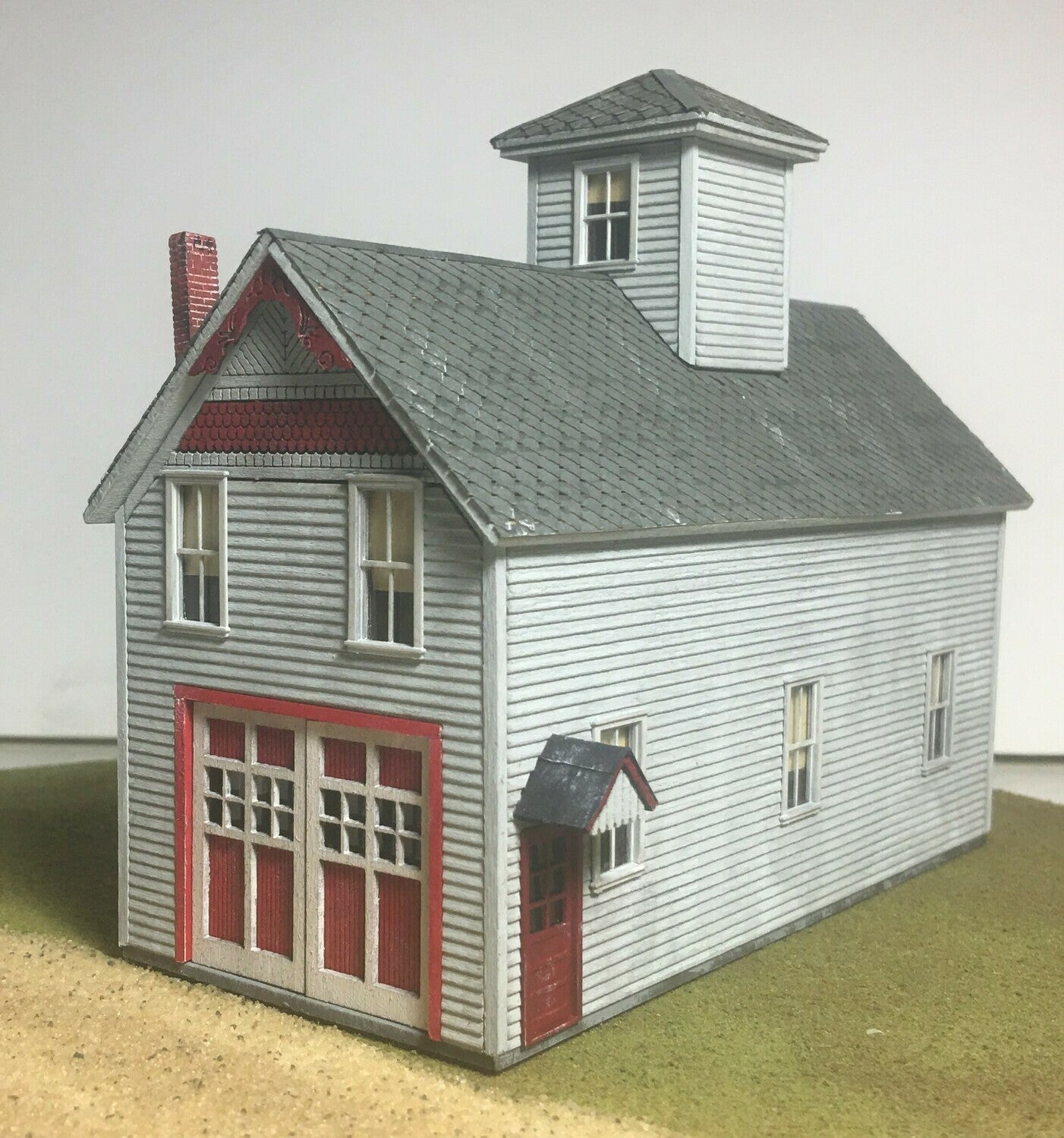Motrak Models 83020 HO Alton Fire Station Building Kit
