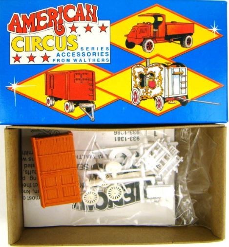 Walthers 933-1382 HO American Circus General Baggage Wagon Kit