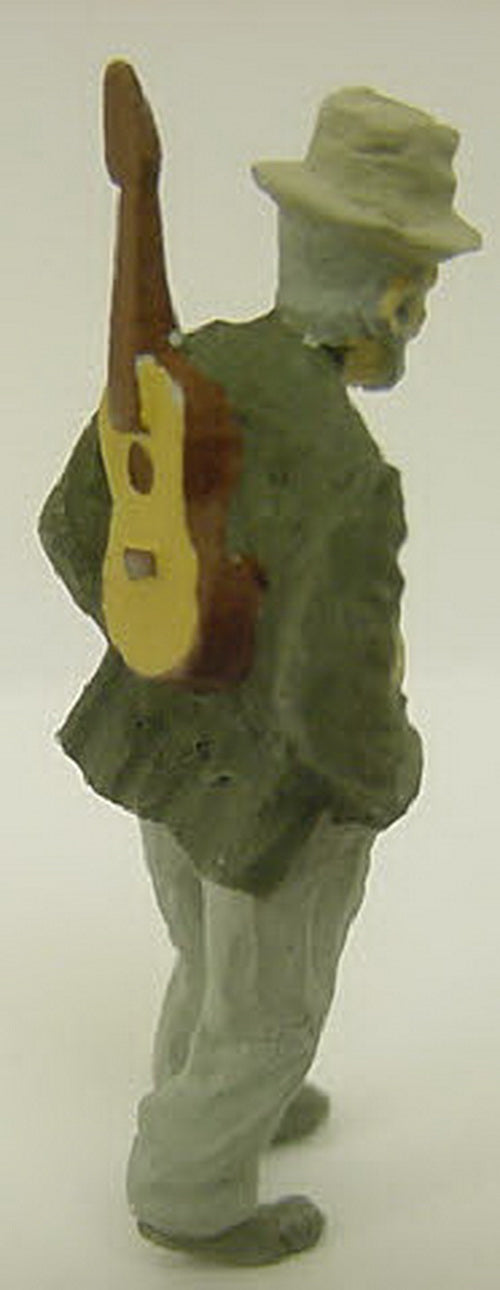 Arttista 1424 Man w/Guitar Pewter Figure