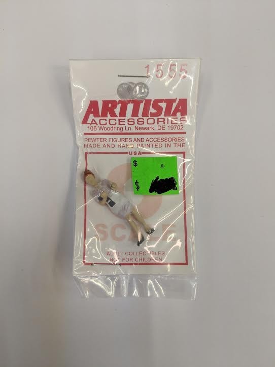 Arttista 1555 O Scale Waitress