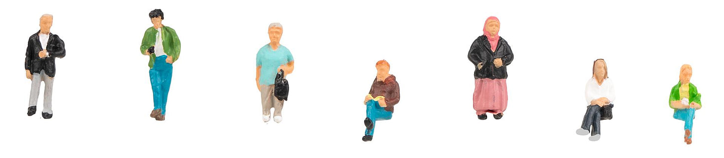 Faller 155604 N Waiting People Group Figures (Set of 7)
