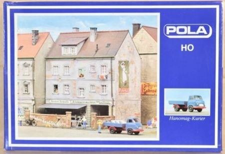 Pola 164 HO Anton Schulz Town House Plumber Building Kit
