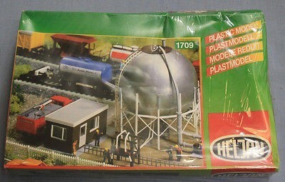 Heljan 1709 HO Gas Works Plastic Building Kit