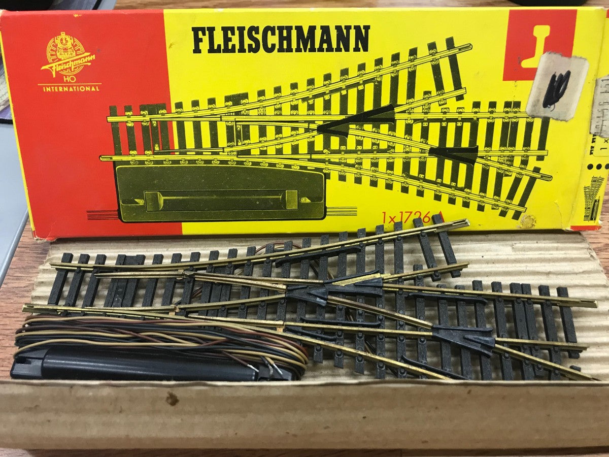 Fleischmann 1726A HO Three Way Turnout Track Section