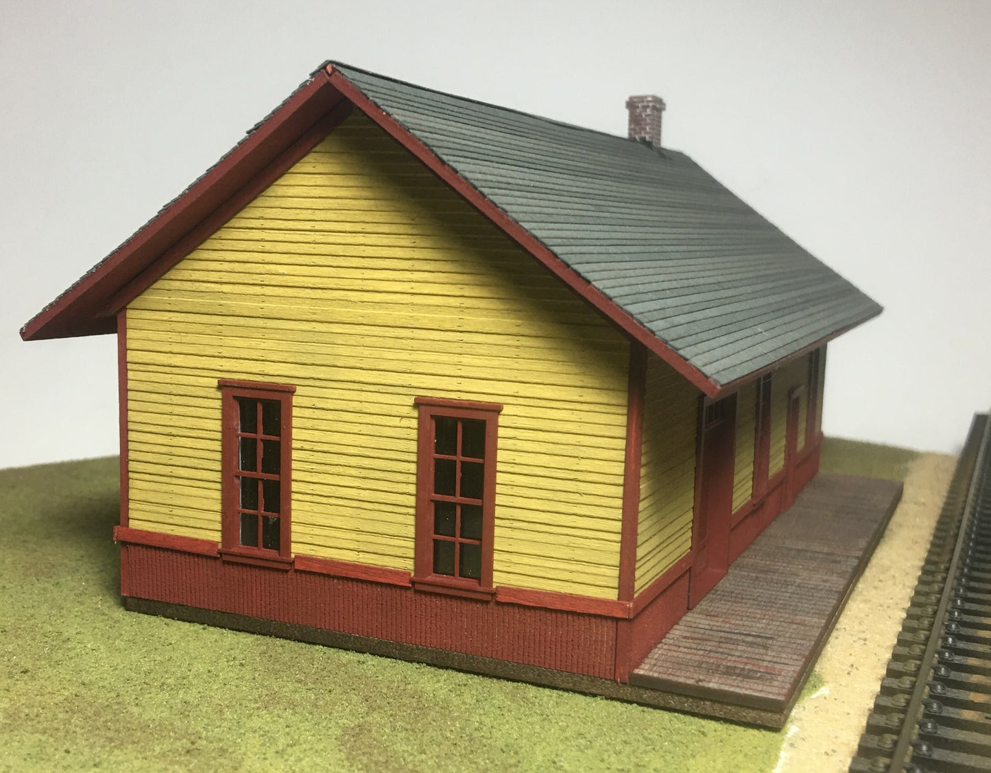 Motrak Models 13008 N Cimarron Depot Laser-Cut Wood Kit