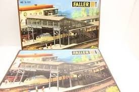 Faller B-185 Covered Passenger Bridge Kit