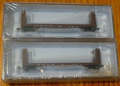 Walthers 932-28223 N CB&Q GSC Flat Car w/ Bulkhead 95240 & 95245 (Pack of 2)