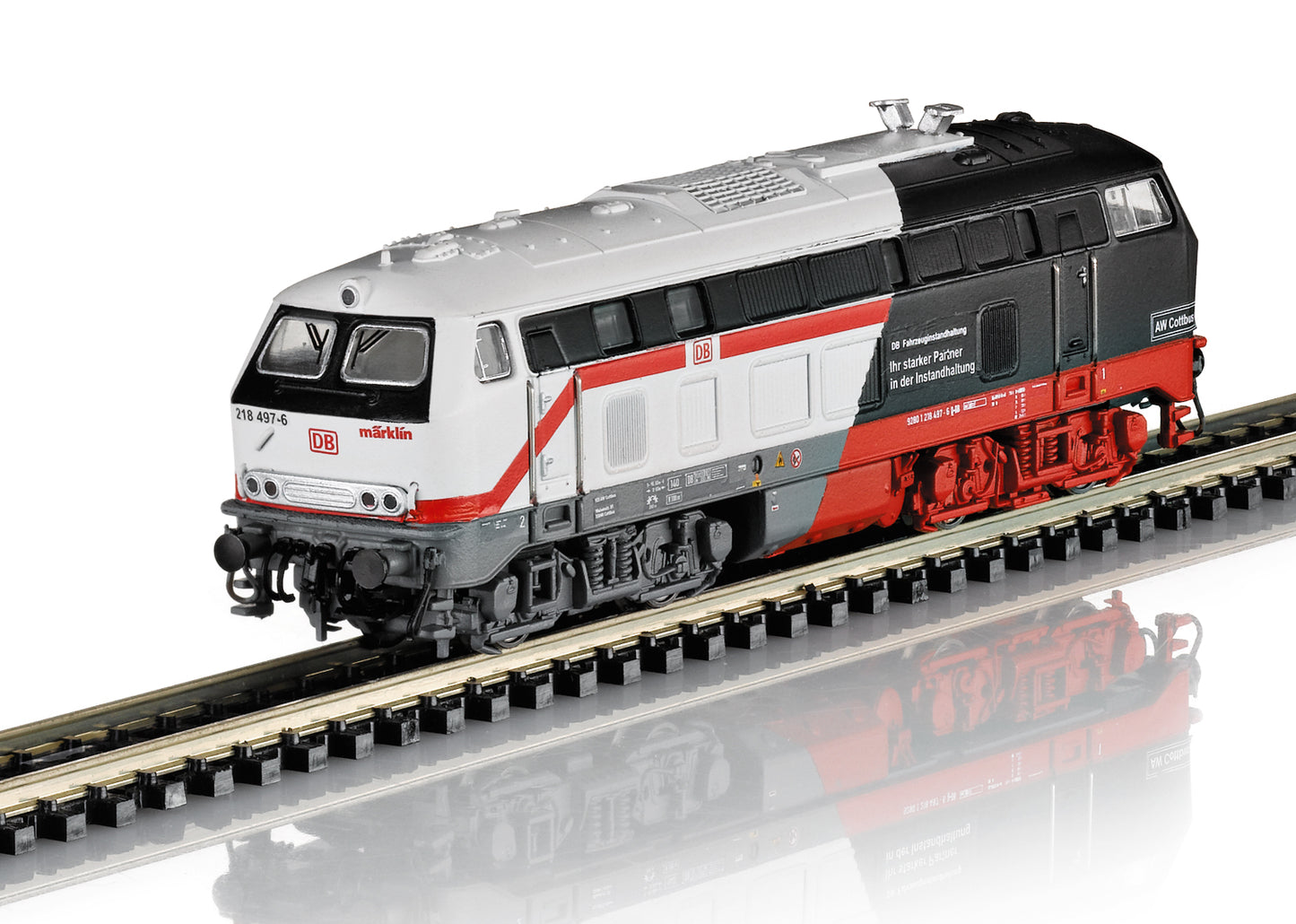Trix 16825 N DB "Cottbus" Class 218 Diesel Locomotive w/DCC/SND/MFX #218 497-6