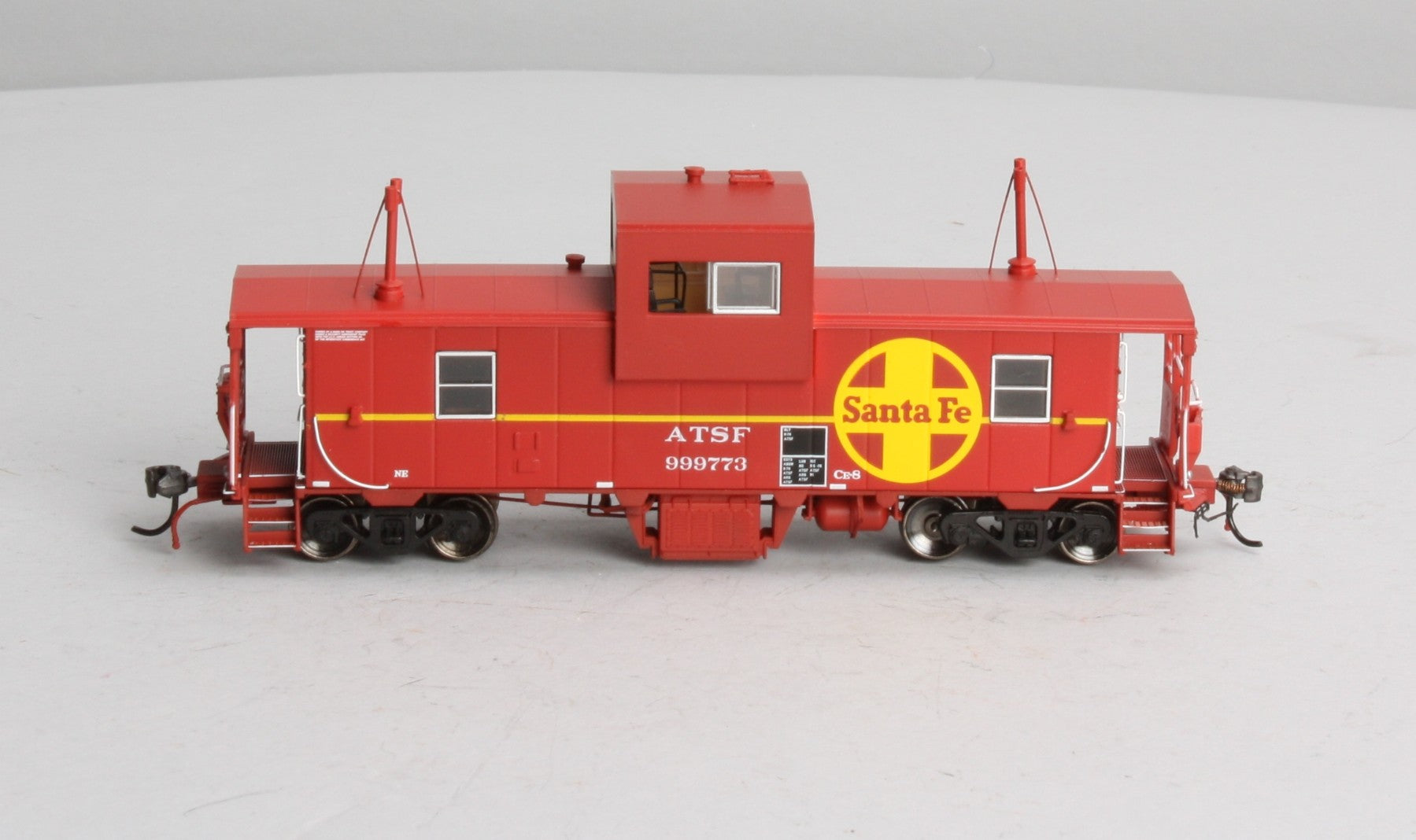 Rapido Trains 110070 HO Atchison,Topeka & Santa Fe Wide-Vision Caboose #999773