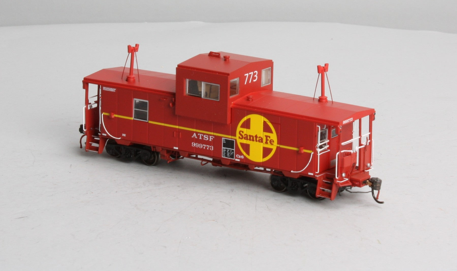 Rapido Trains 110070 HO Atchison,Topeka & Santa Fe Wide-Vision Caboose #999773