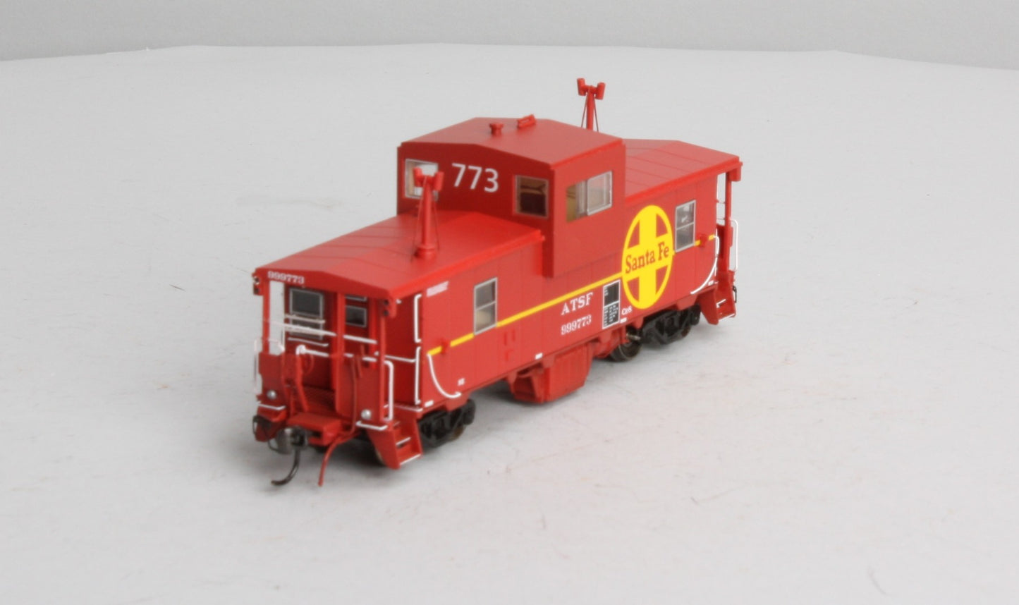 Rapido Trains 110070 HO Atchison,Topeka & Santa Fe Wide-Vision Caboose #999773