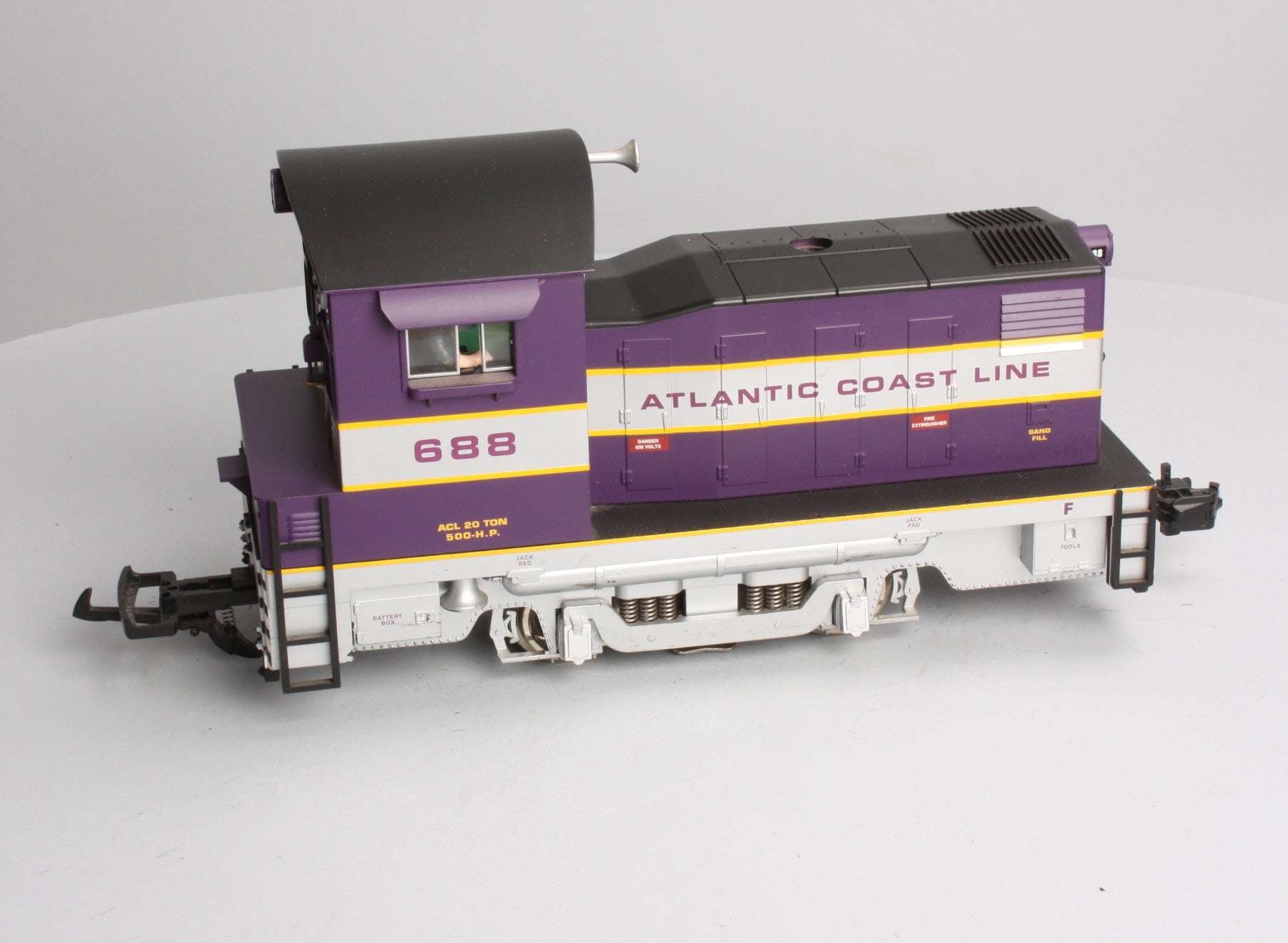 USA Trains 22053 G Atlantic Coast Line 20-Ton Powered Diesel Locomotive