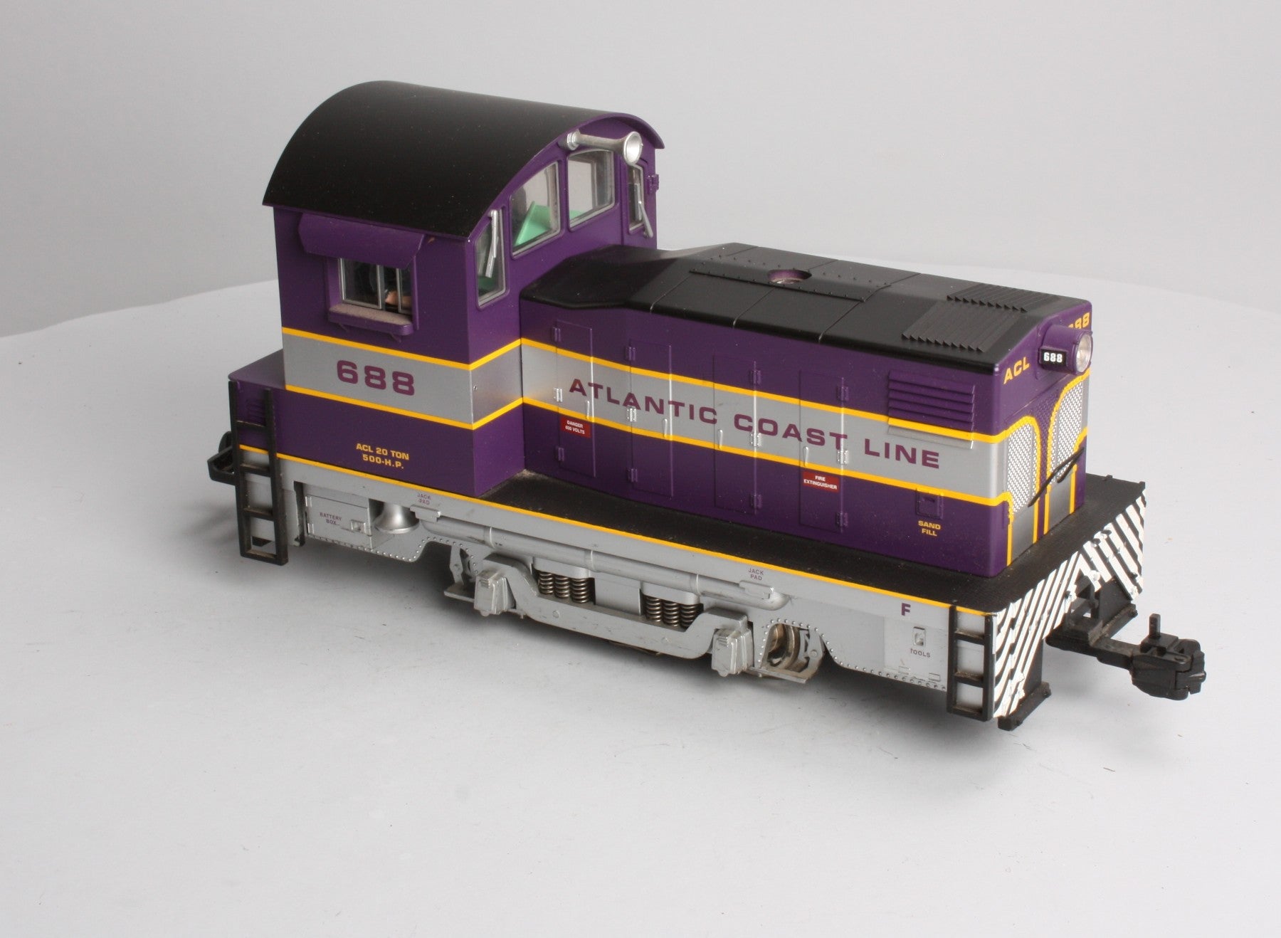 USA Trains 22053 G Atlantic Coast Line 20-Ton Powered Diesel Locomotive