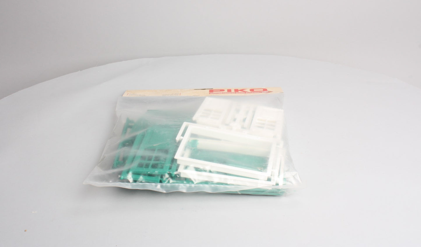 Piko 62800 G Scale Doors Kit