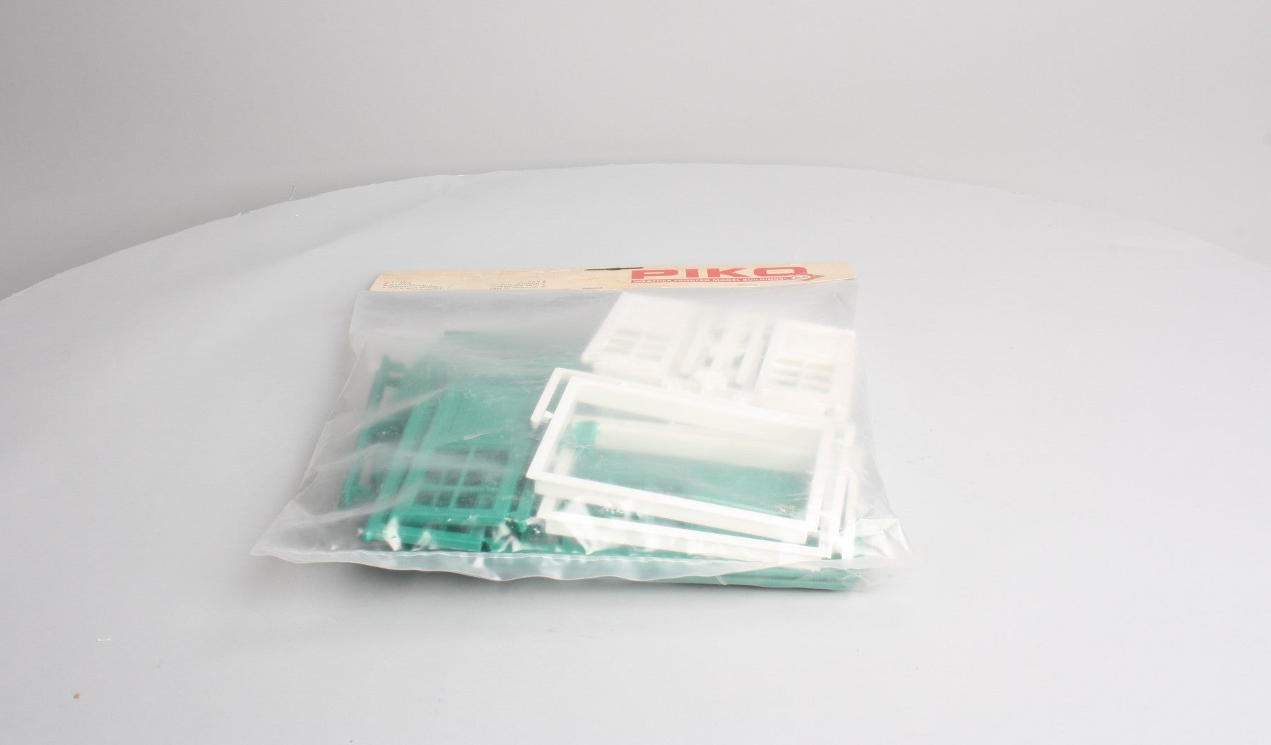 Piko 62800 G Scale Doors Kit