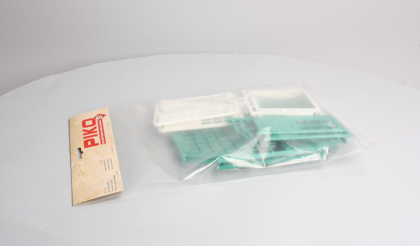 Piko 62800 G Scale Doors Kit