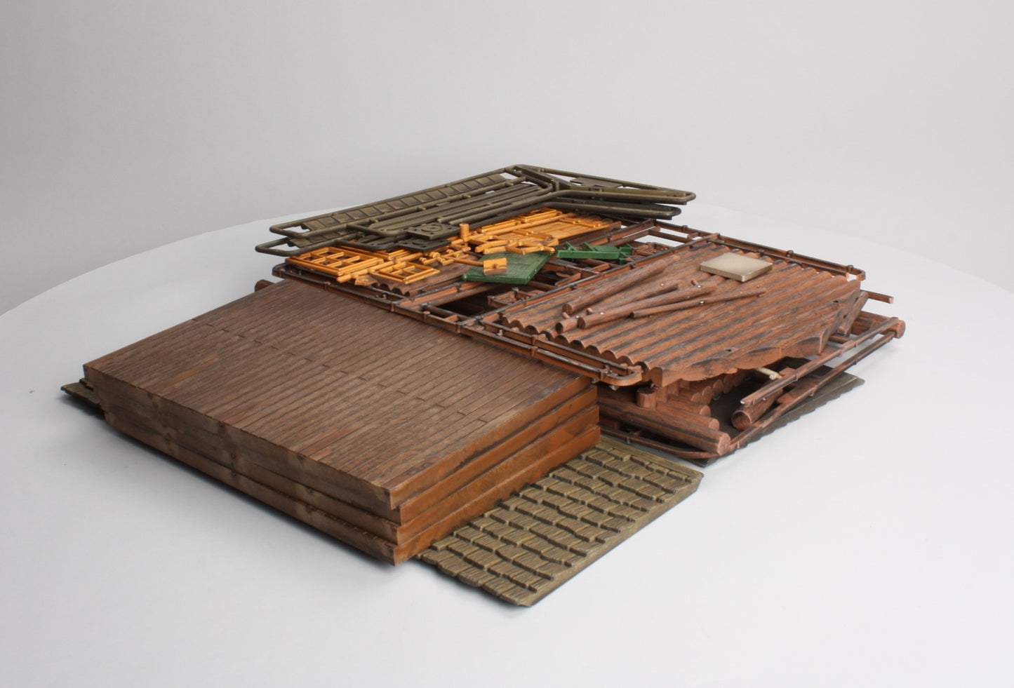 Pola 331722 G Log Cabin Kit