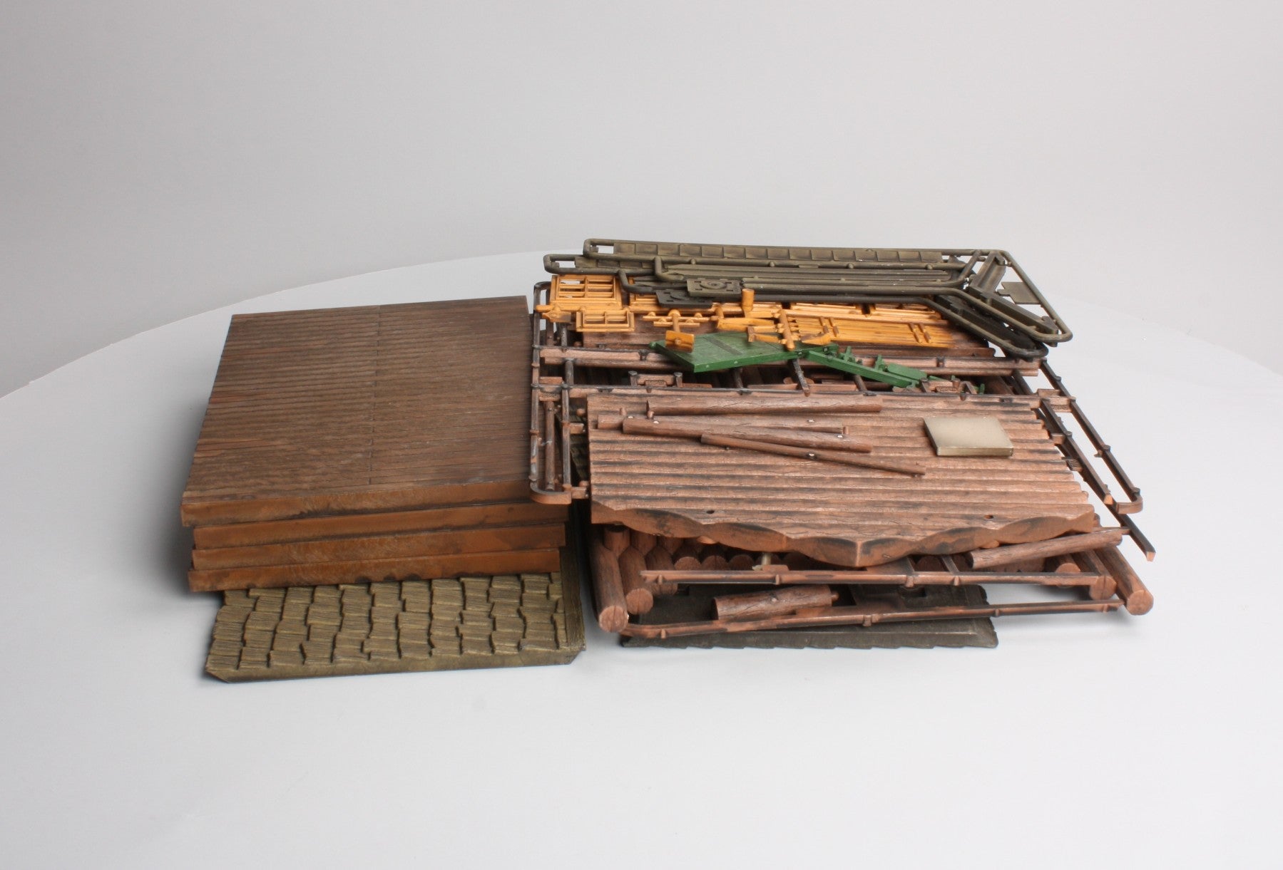 Pola 331722 G Log Cabin Kit