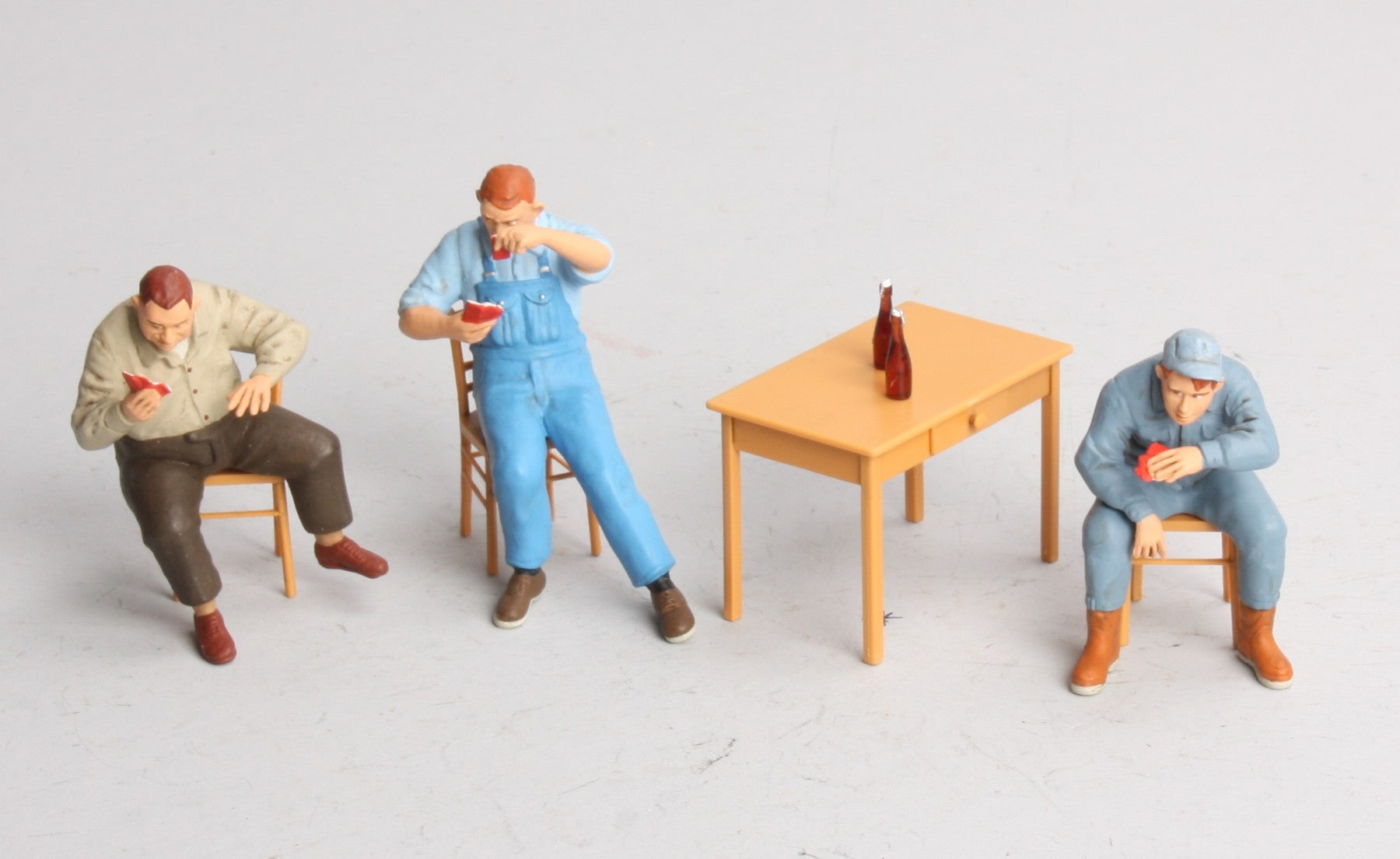 Preiser 45141 G Men Playing Cards Figures (Set of 3)