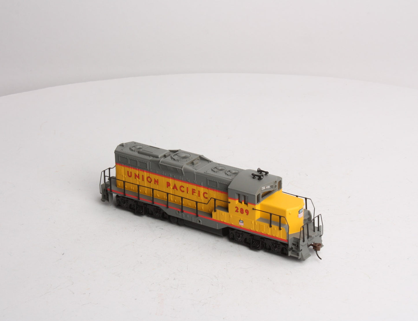 Walthers 931-102 HO Union Pacific EMD GP9M Diesel Loco #289 - Standard DC