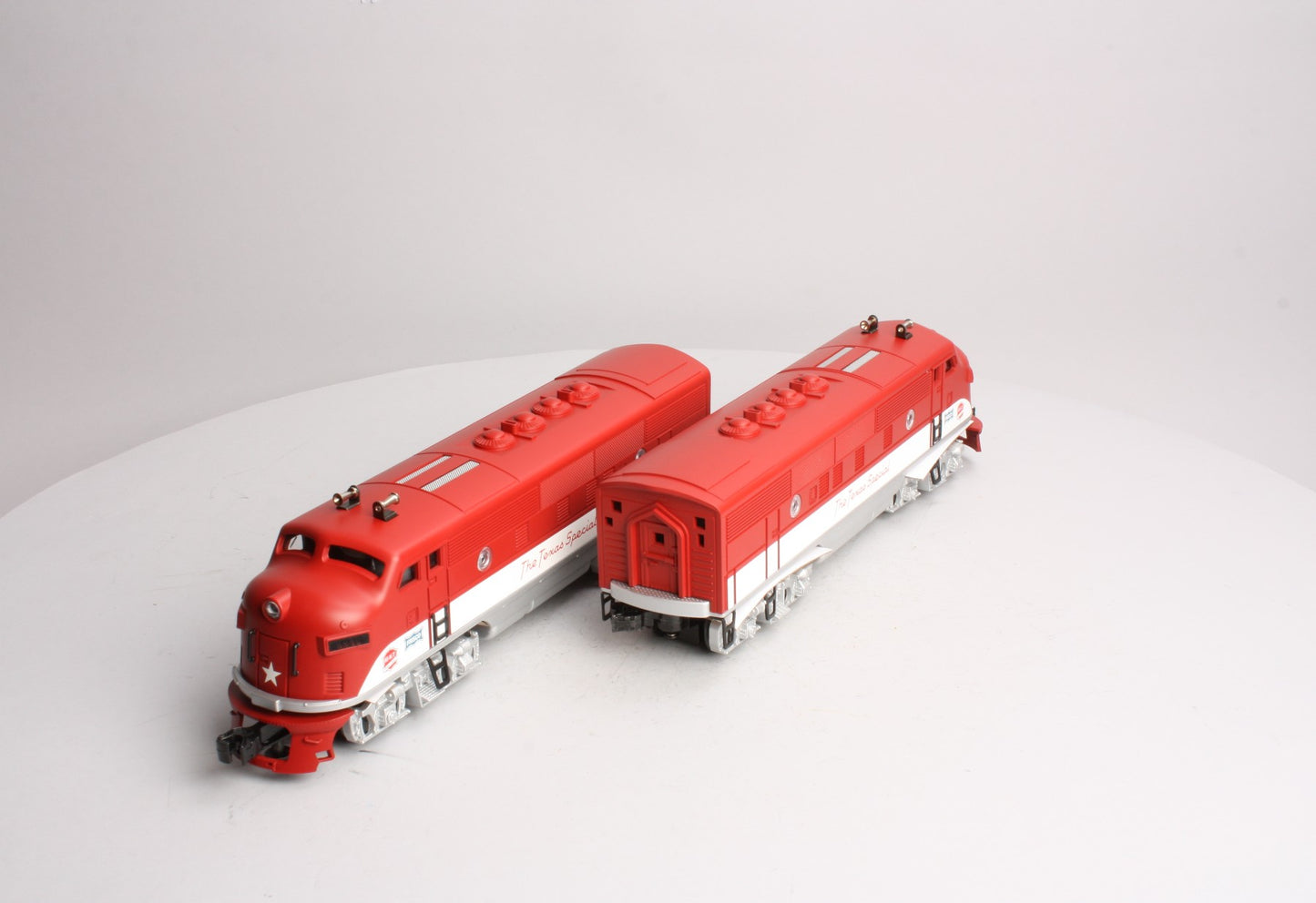 Williams 20197 O Gauge Texas Special F-3 AA Diesel Locomotive Set