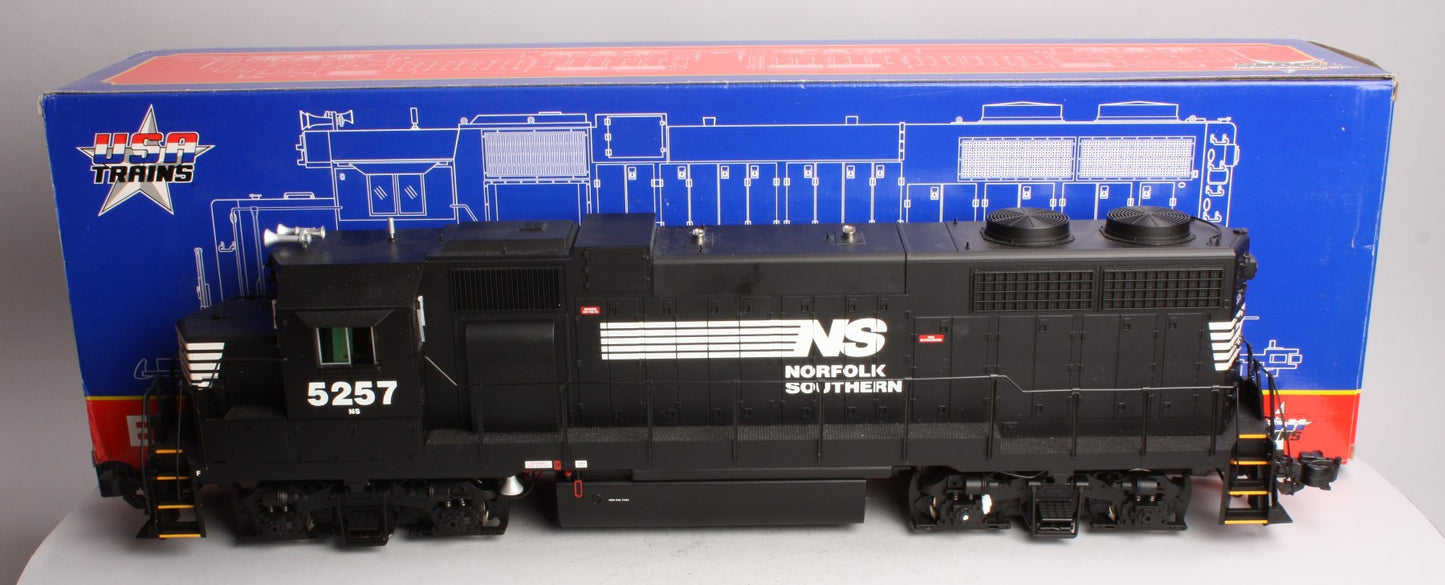 USA Trains 22214 G Norfolk & Southern GP38-2 Powered Diesel Locomotive #5261