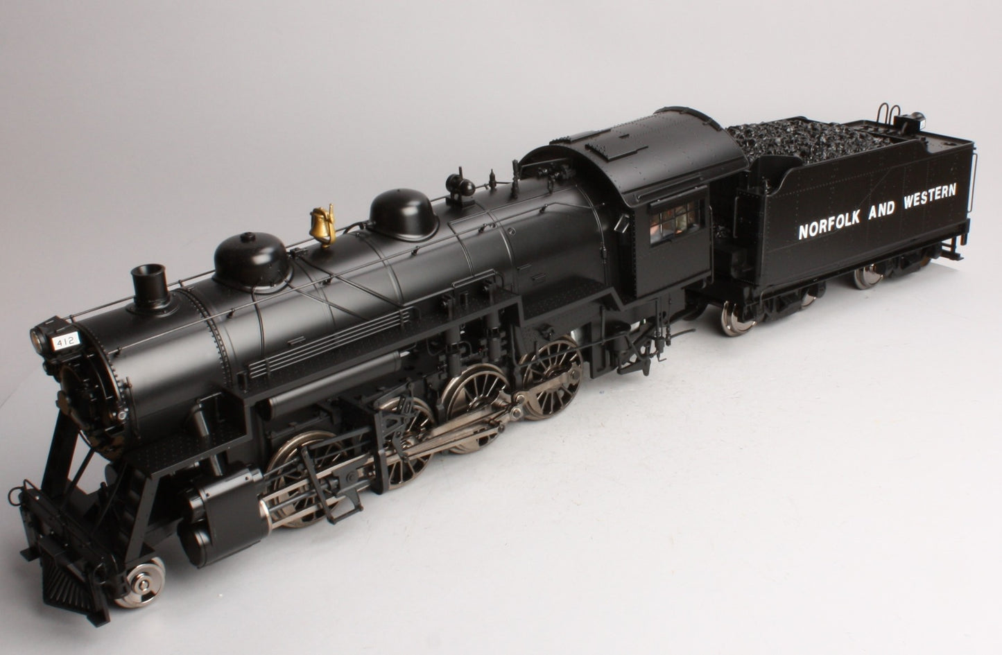 Aristo-Craft 20600 G Undecorated 2-8-0 Consolidation Steam Locomotive