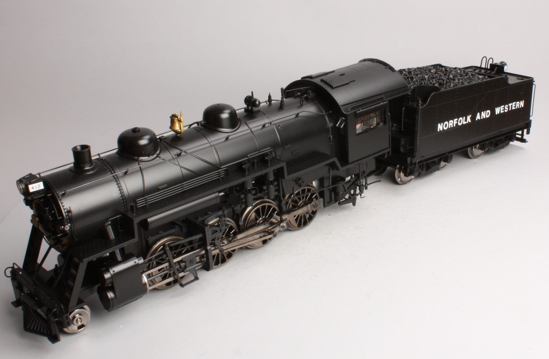 Aristo-Craft 20600 G Undecorated 2-8-0 Consolidation Steam Locomotive
