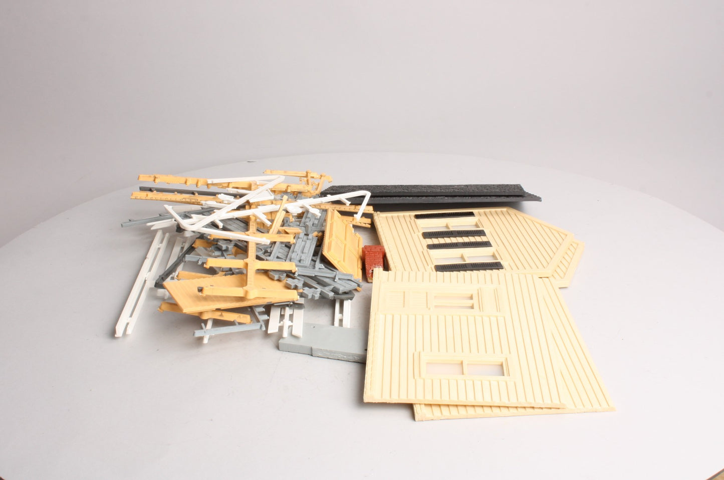 Piko 62239 G Scale Wohnhaus B. Adams House Building Kit