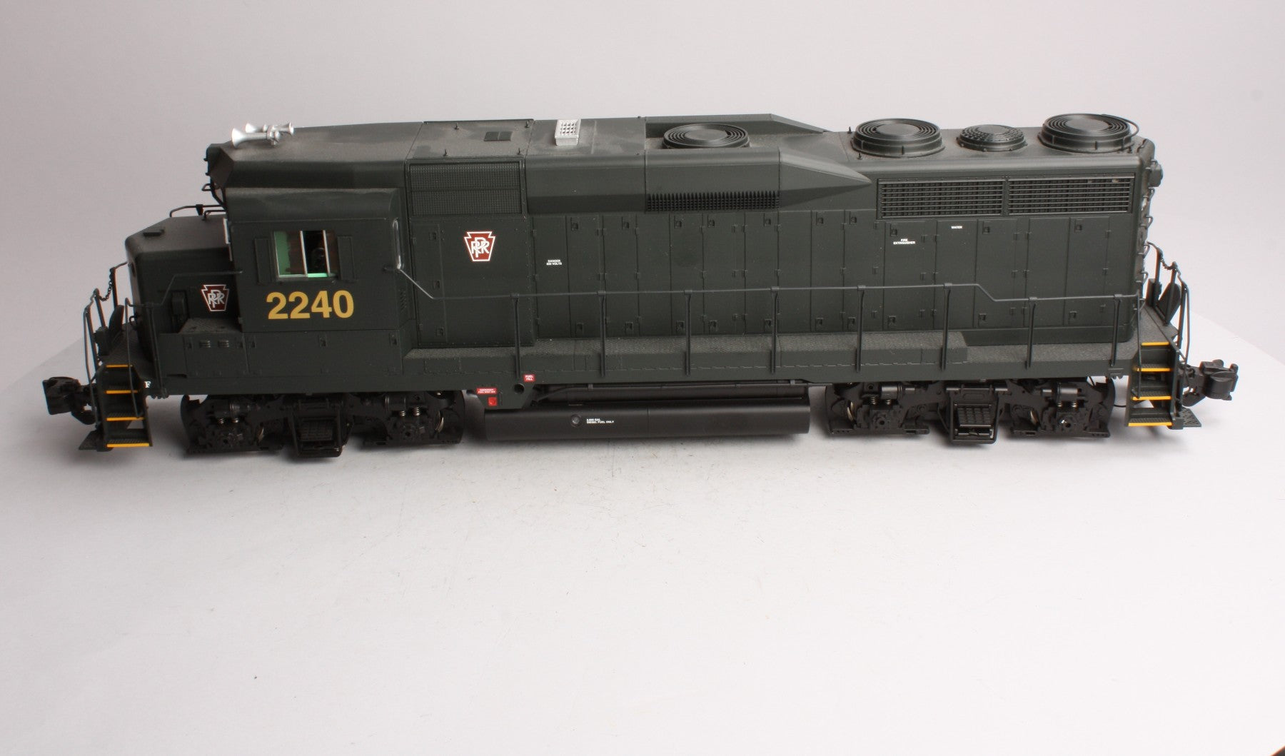 USA Trains R22457 G Pennsylvania GP30 Diesel Locomotive #2223