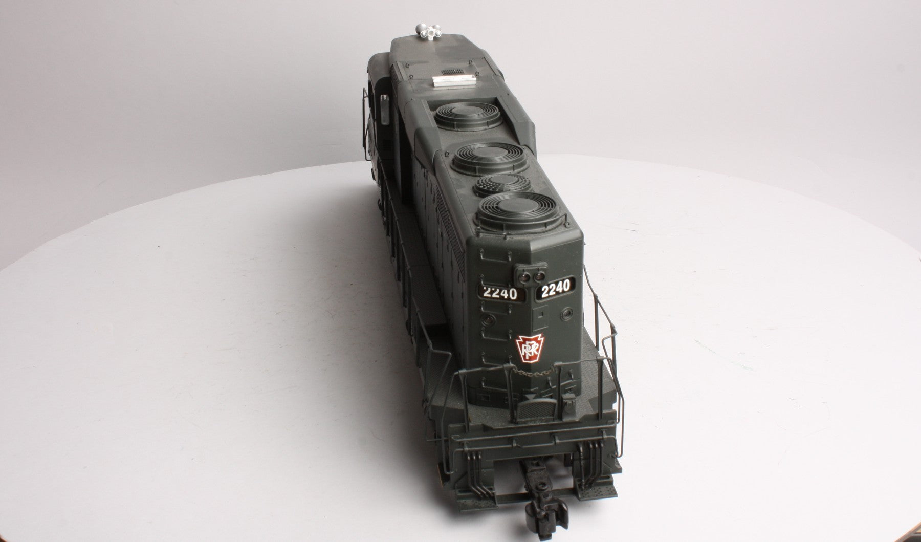 USA Trains R22457 G Pennsylvania GP30 Diesel Locomotive #2223