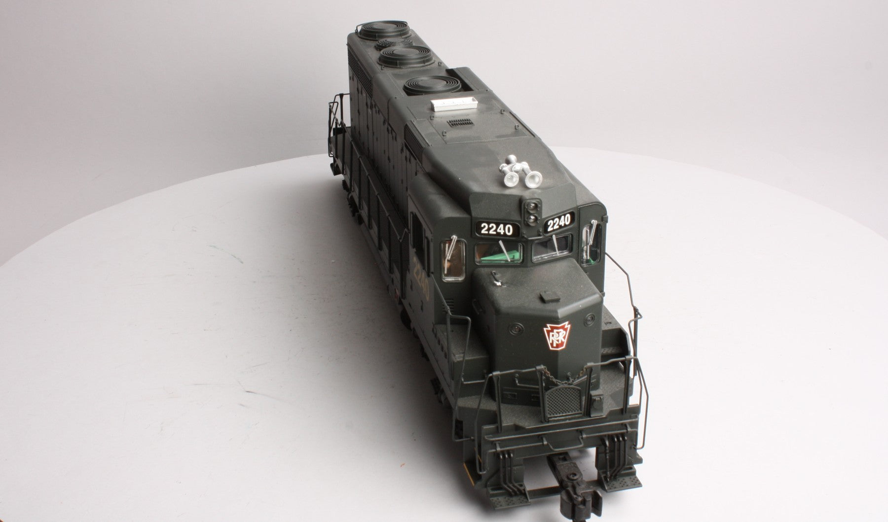 USA Trains R22457 G Pennsylvania GP30 Diesel Locomotive #2223