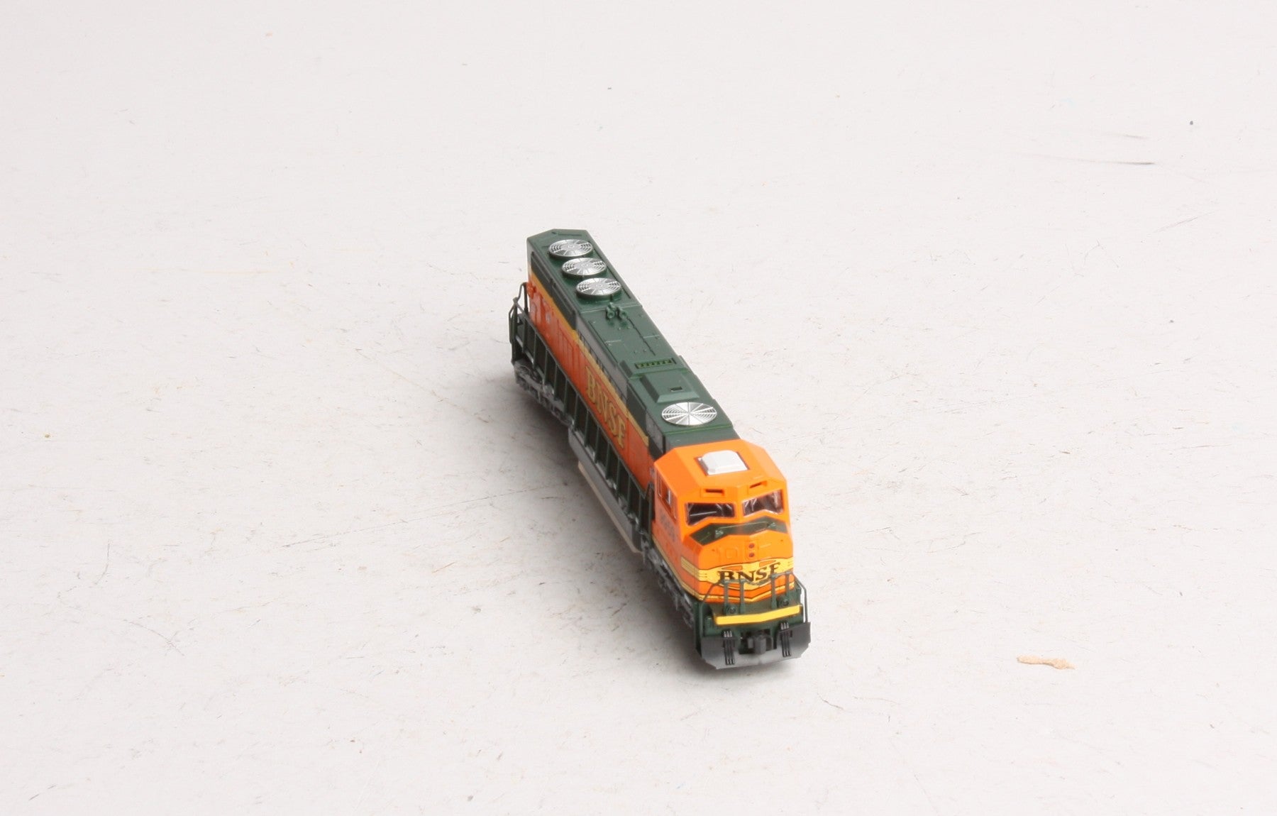 Kato 176-6402 N Scale BNSF SD-70 MAC Diesel Locomotive #9959